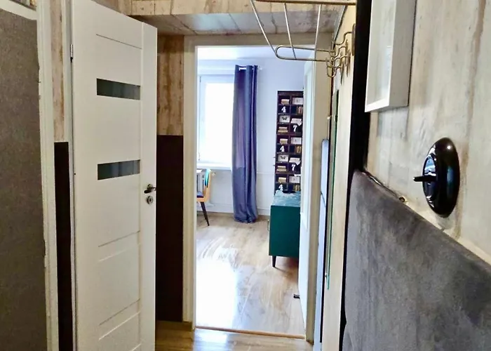 Green Apartment Apartment